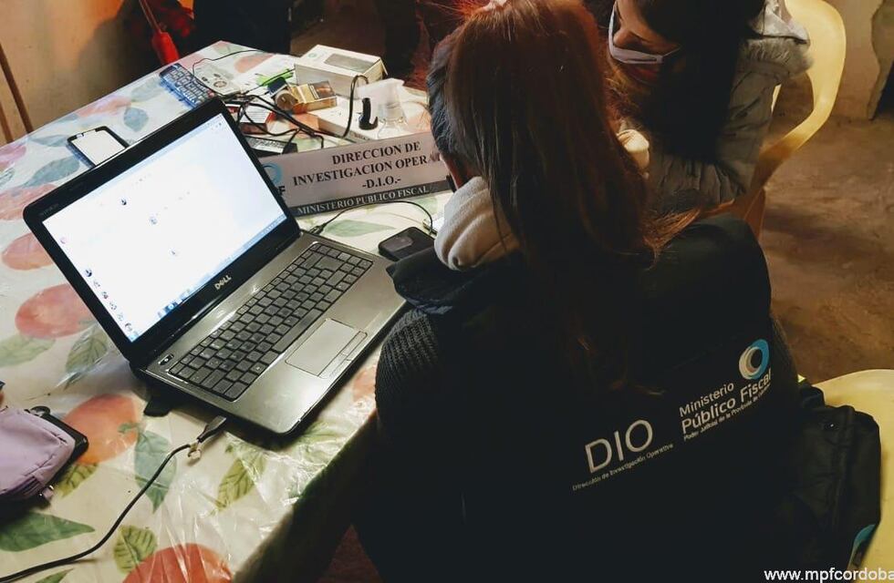 Toro Pujio: detenienen a un hombre por tráfico de material de abuso sexual infantil