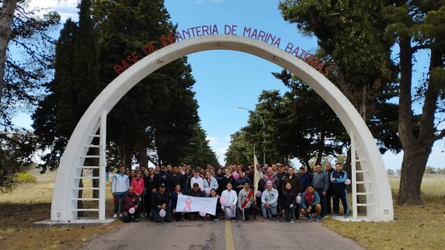 Actividades de concientización sobre el cáncer de mama en Puerto Belgrano y Base Baterías
