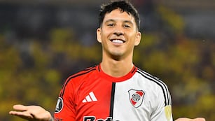 Driussi celebra su gol ante Barcelona de Ecuador. (River).