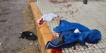 La ropa ensangrentada del adolescente apuñalado en San Luis.