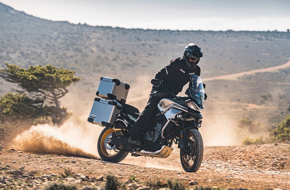 Llegó a Argentina la nueva moto 800MT de CFMOTO