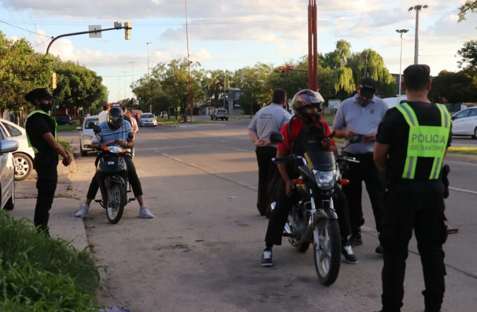 Habilitan a la Policía de Santa Fe a retener motos para prevenir delitos