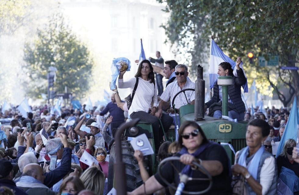 Las mejores fotos que dejó el tractorazo en la Plaza de Mayo