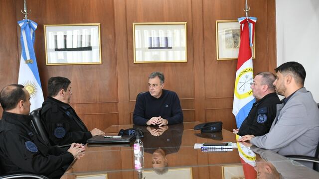 El intendente Luis Castellano recibió a las autoridades de la Policía Federal