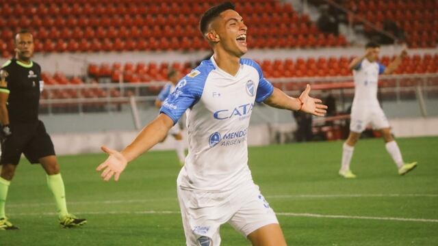 Ezequiel Bullaude. Godoy Cruz goleó a Independiente Avellaneda y se convirtió en uno de los equipos que peleará el torneo.