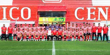 A plantel completo, el Instituto que quiere ser protagonista en esta temporada de la Primera Nacional.