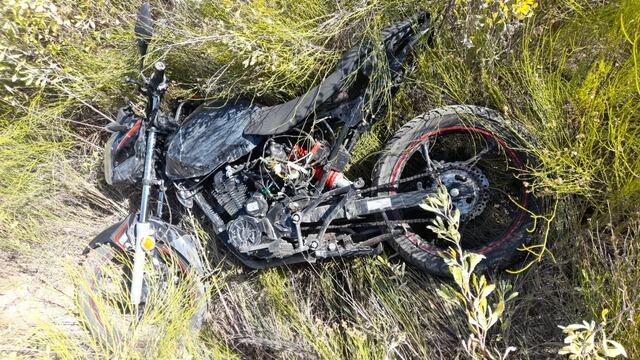 Hallaron en un descampado de Los Corralitos la moto robada a Juan Vela