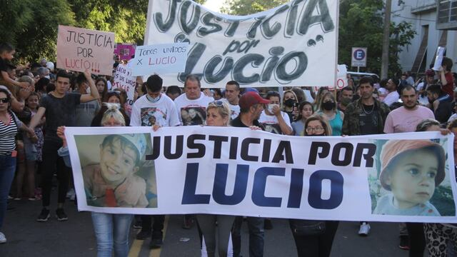 Marcha pidiendo justicia por el asesinato de Lucio en La Pampa (Twitter: @LMontenegrochdk).