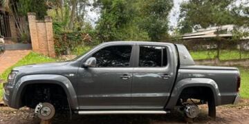 Insólito: protagonizó un accidente en Oberá y expresó que le habían robado las cubiertas para evadir la responsabilidad.