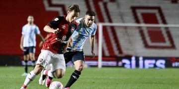 Jerónimo Cacciabue le dejó servido el segundo gol al Bicho, pero Nicolás Reniero falló en la definición.