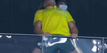 El alocado festejo de Dean Boxall, entrenador de Ariarne Titmus.