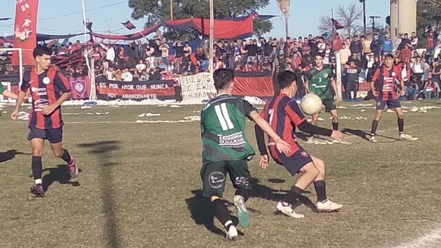 Fútbol Deportivo y Cultural vs Sportivo 24 Arroyito
