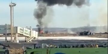 Momento en el que se estrella el avión sanitario perteneciente a una empresa de Buenos Aires.