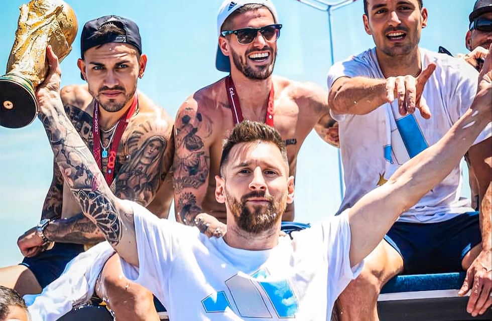 Lionel Messi y otros jugadores recrearon una foto de 2021: quién reemplazó al “Papu” Gómez en la nueva imagen