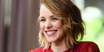Sin prejuicios ni retoques: Rachel McAdams mostró con orgullo su cuerpo posparto