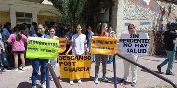 Médicos de Rafaela se manifestaron y reclamaron mejores honorarios y condiciones de trabajo