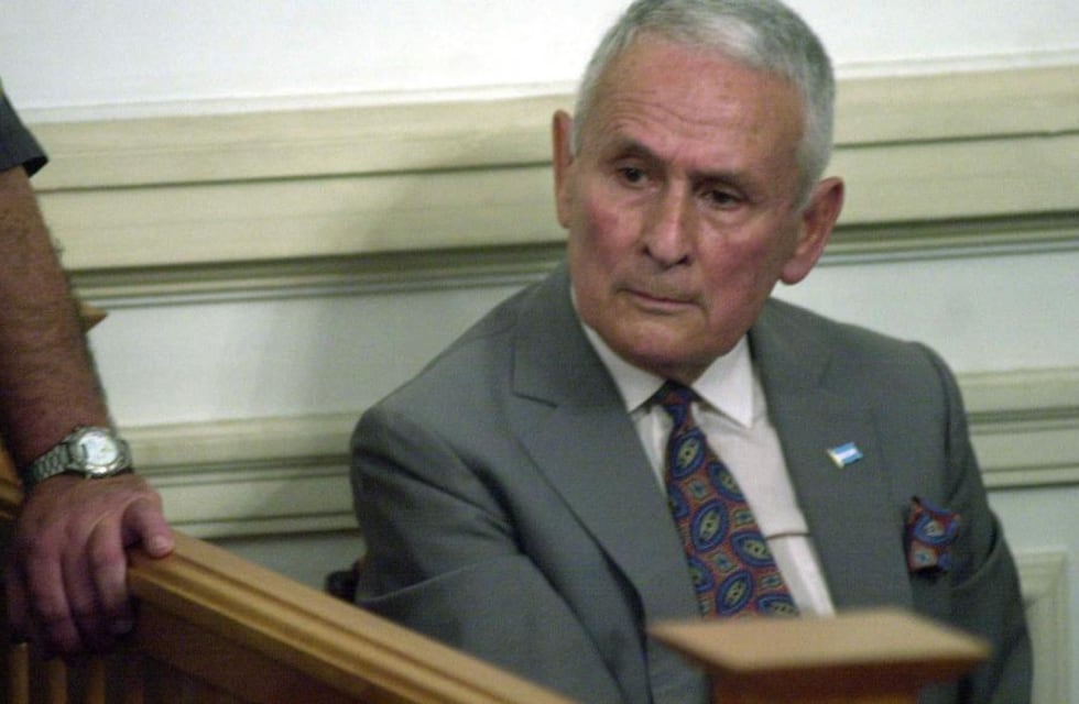 A los 93 años, murió el represor Miguel Etchecolatz