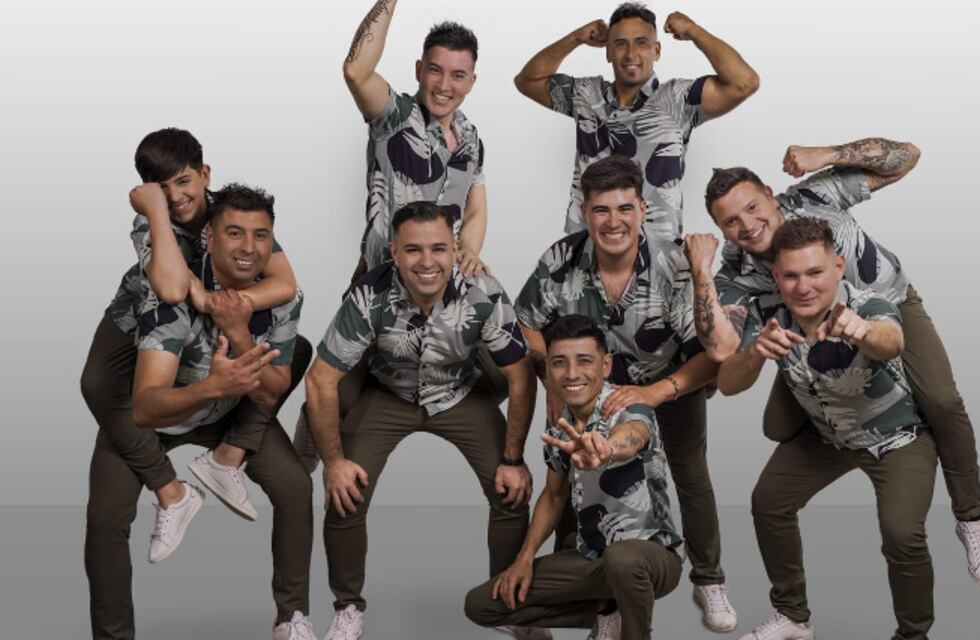 Paraná. última noche de Cine Bajo las Estrellas y Música en el Anfiteatro