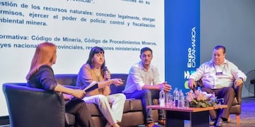 La secretaria de Desarrollo Minero remarcó el cumplimiento ambiental y el trabajo con comunidades en el seminario sobre oportunidades y desafíos.