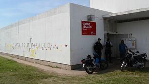 El centro de salud permanece sin atención
