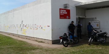 El centro de salud permanece sin atención