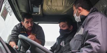 Tolhuin: Personal de Obras Públicas se capacitó en el uso y mantenimiento de camiones volcadores