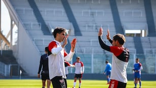 Con el arco abierto. Nicolás Cordero volvió a anotar, como en cada amistoso de Instituto (Prensa IACC).