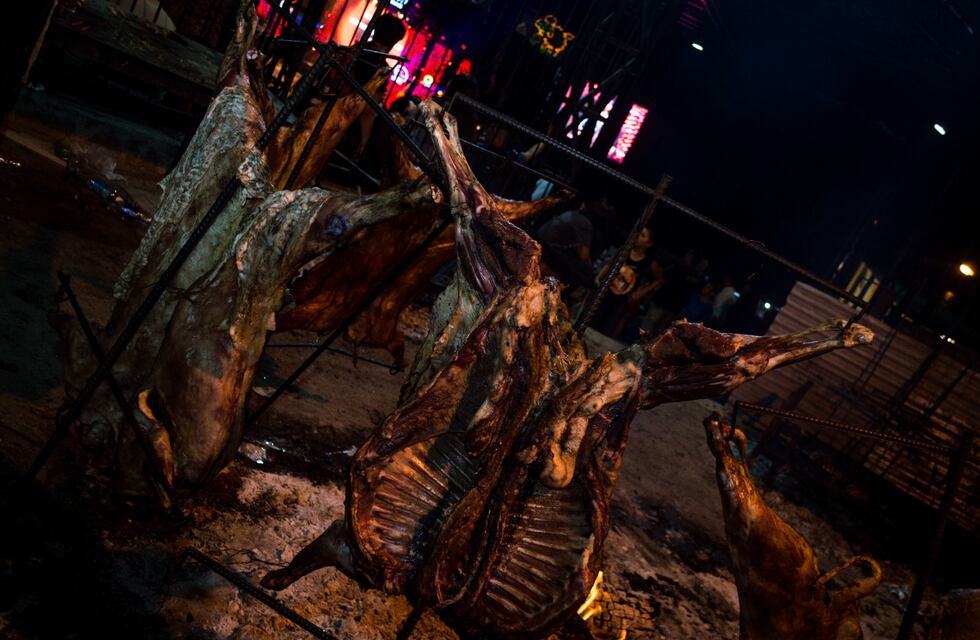 Tanti se viste de gala para celebrar una de sus tradiciones más arraigadas: el Festival del Cordero Serrano