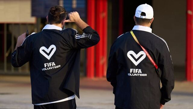 La FIFA da trabajo a gente que sepa hablar español.