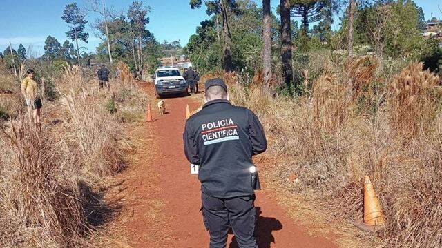 Horror en San Vicente: hallaron el cuerpo de un hombre semidesnudo y sin los ojos.