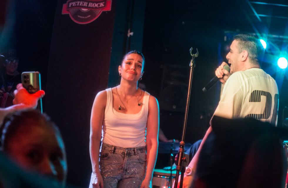 Desopilante video: Euge Quevedo y su lucha contra un insecto que se le metió en el pantalón