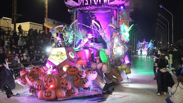 Fiesta Nacional de carrozas estudiantiles 2023