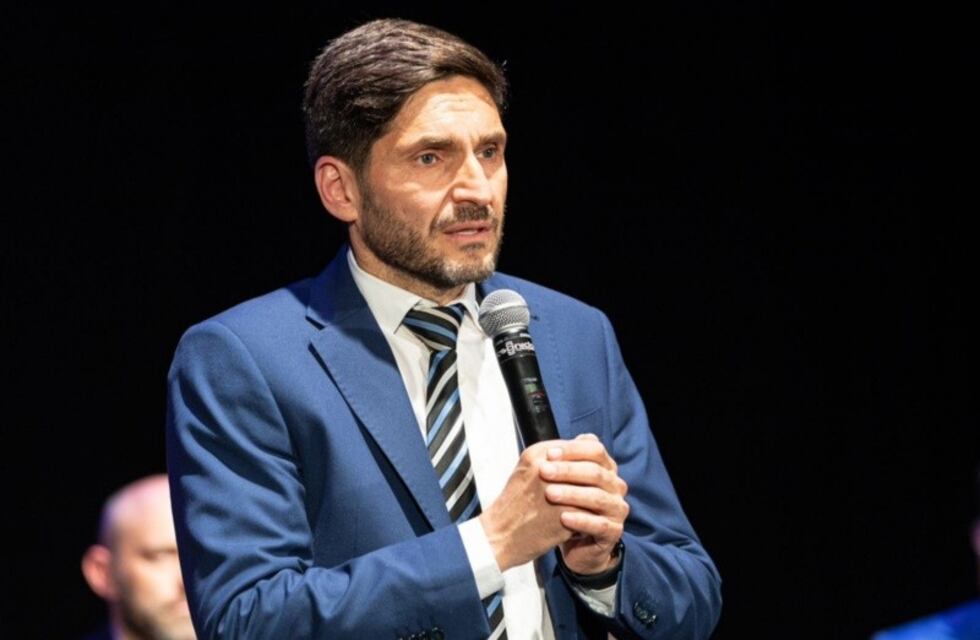 Maximiliano Pullaro reunió a su futuro gabinete santafesino y pidió “austeridad y honestidad”
