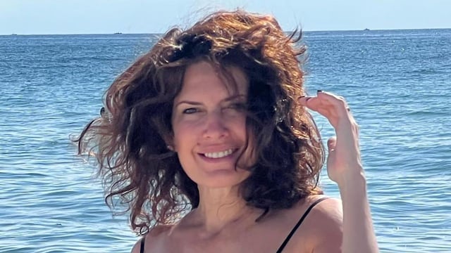 Desde Miami, Isabel Macedo deslumbró a todos con una microbikini negra