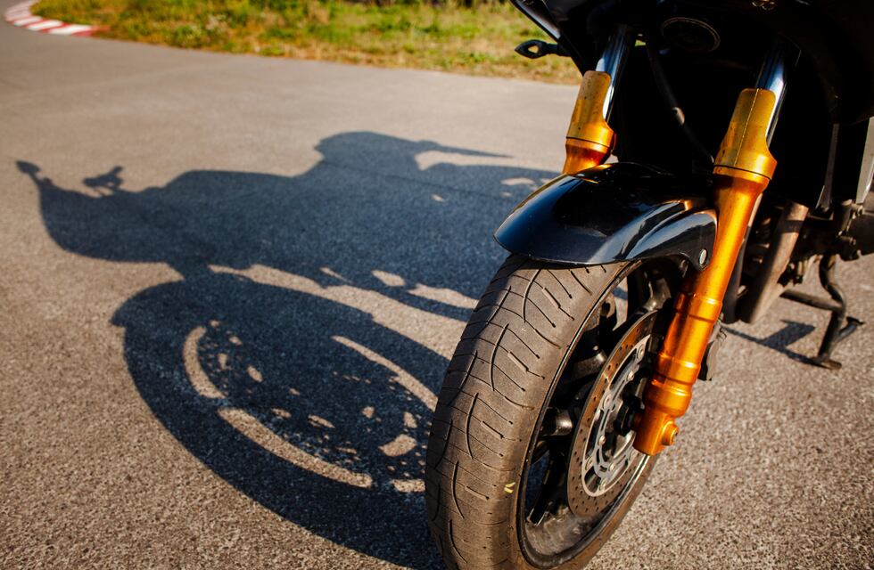 Indignante: un motociclista atropelló a una mujer de 84 años y se escapó en Córdoba