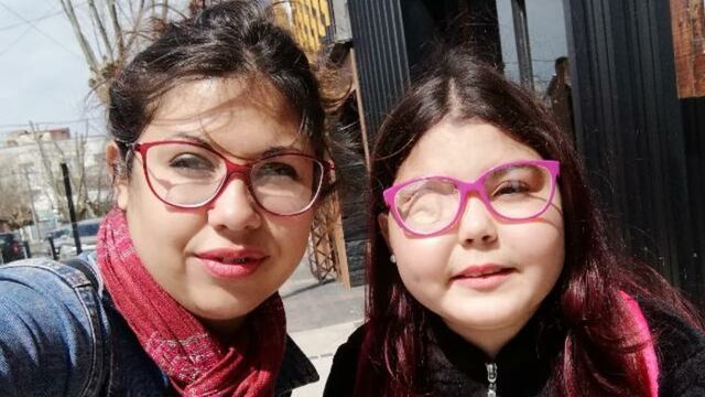 Cynthia, es madre de la niña marplatense que atraviesa una dura enfermedad