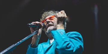 El intérprete y compositor se presentó con su banda tras el lanzamiento del disco "Los años salvajes". (@shup.fotografia)