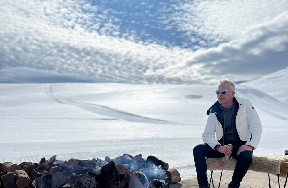 Marley disfrutó de la nieve en El Azufre en Malargüe