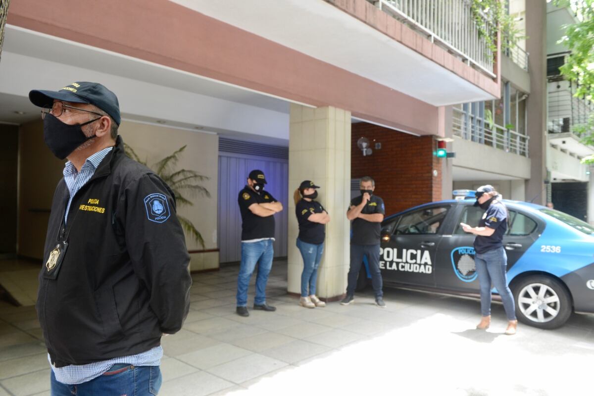 Allanamiento en el consultorio y la casa de la psiquiatra de Diego Maradona.