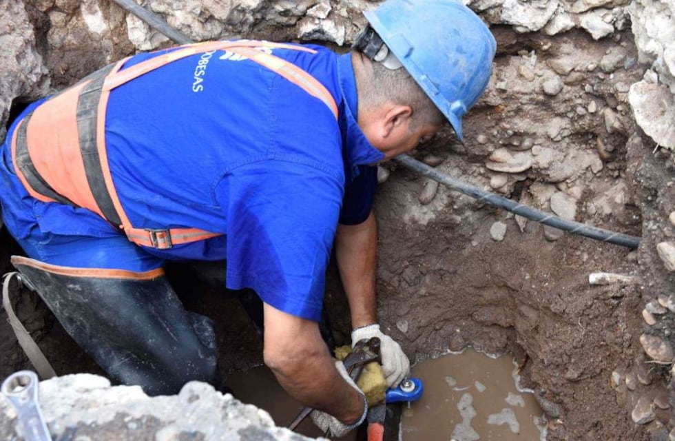 Se normalizó el servicio de agua potable en barrios de Córdoba