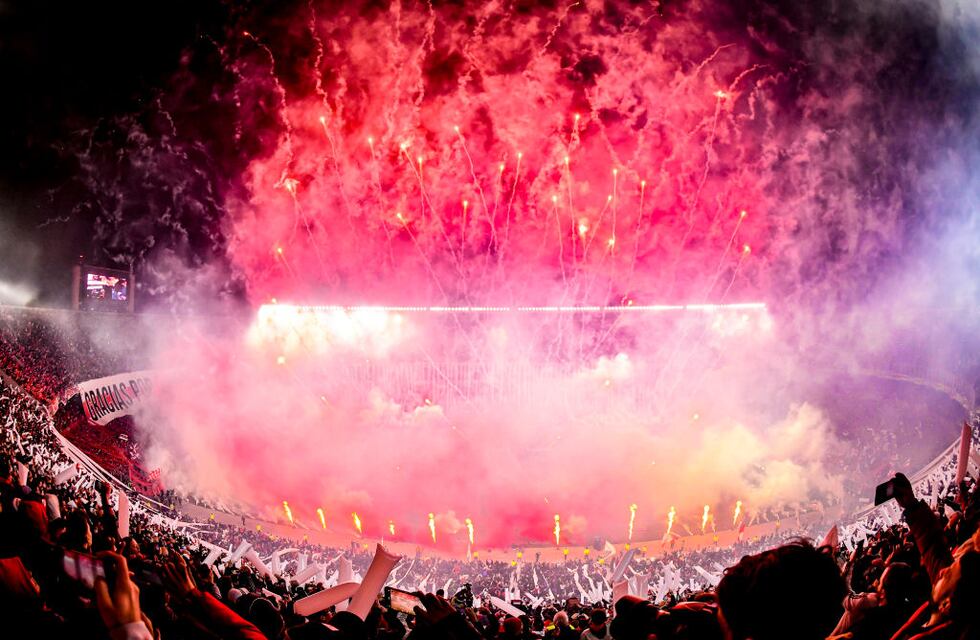 River celebró su campeonato en el Monumental con un triunfo: le ganó 2 a 1 a Racing