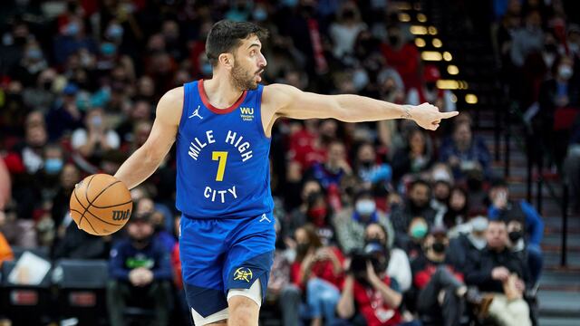 Facundo Campazzo fue expulsado en el segundo cuarto del último partido de la fase regular de la NBA. (AP)