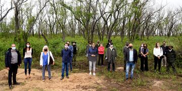 Funcionarios del Ministerio de Ambiente y Cambio Climático visitaron la isla Sabino Corsi, que pertenece el Ente Administrador Puerto Rosario (Enapro). (Gobierno de Santa Fe)