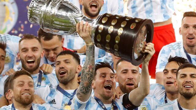 Argentina levantó la Copa América y podría enfrentar a Italia.