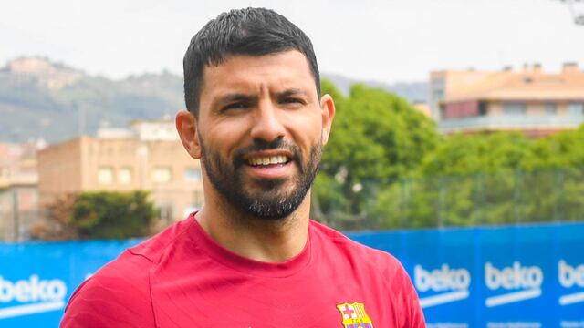 El Kun y una compra muy especial (Foto: Prensa Barcelona)