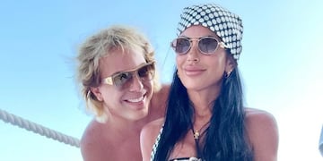 El cantante y su novia disfrutan en Mónaco. (Instagram)