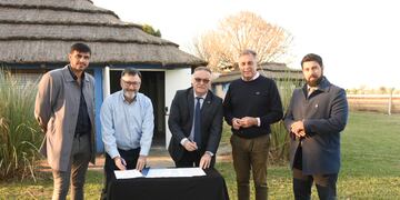 El Ministerio de Seguridad firmó un convenio de comodato con el Club Atlético de Rafaela y la Municipalidad de Rafaela.