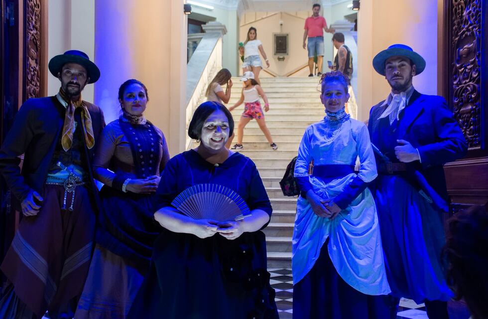 Invitan a una kermés del 25 de Mayo en el Palacio Municipal