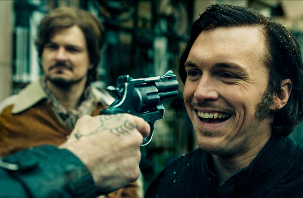 Los tres estrenos de series y películas de Netflix del 12 de enero