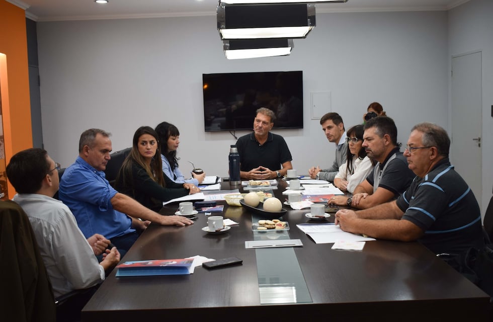 Reunión entre el SEOM y los concejales de la oposición